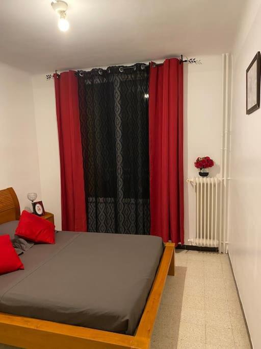 Appartement T4 A Deux Pas De La Gare St Charles Marseille Eksteriør bilde