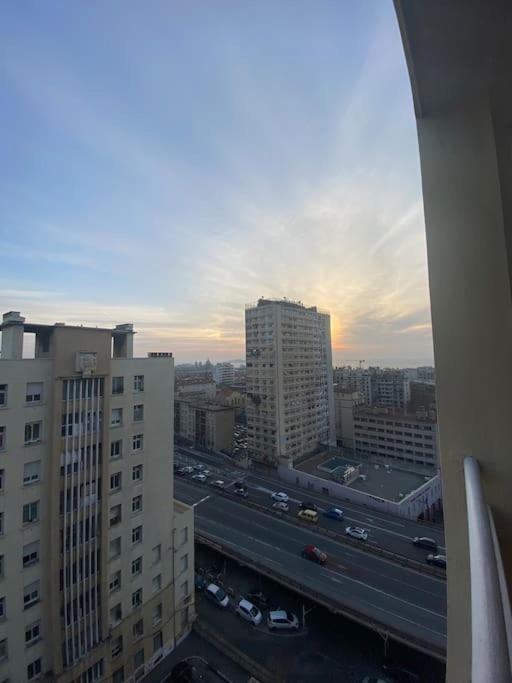 Appartement T4 A Deux Pas De La Gare St Charles Marseille Eksteriør bilde