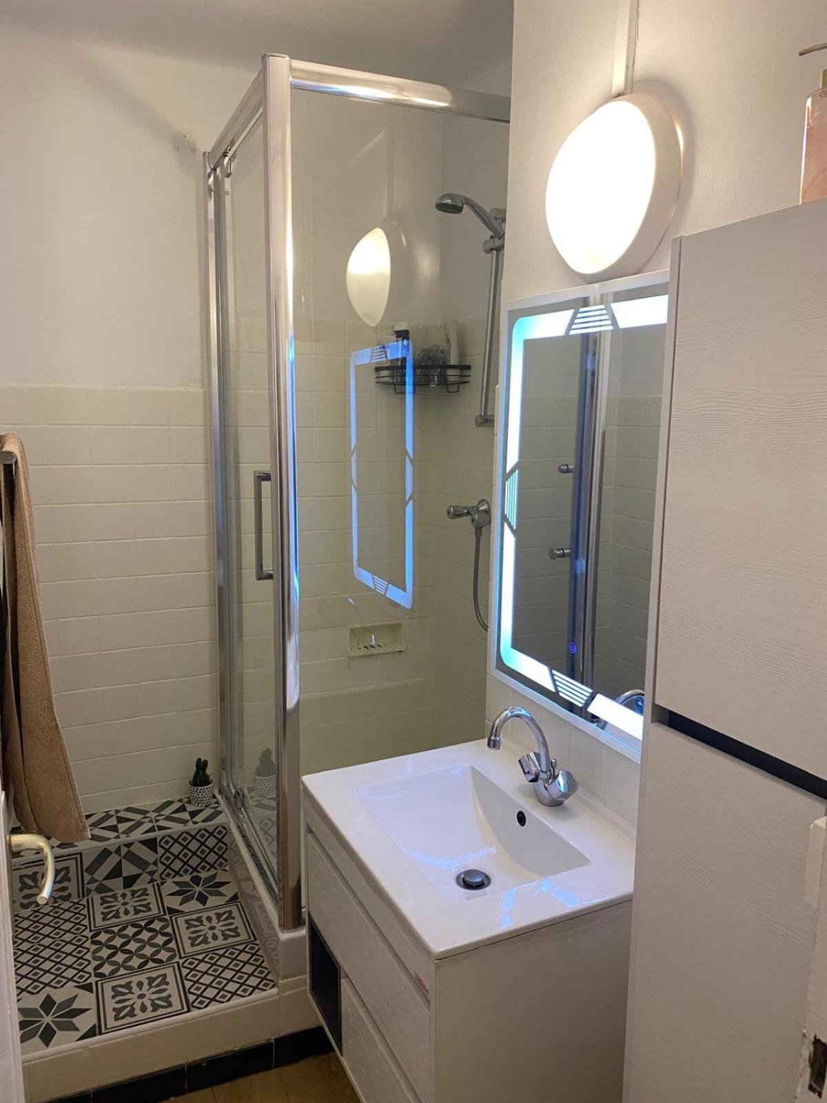 Appartement T4 A Deux Pas De La Gare St Charles Marseille Eksteriør bilde